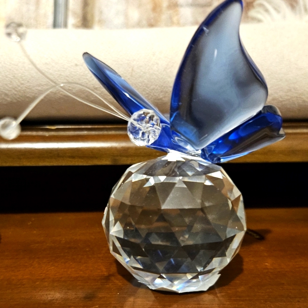 Fine crystal butterfly